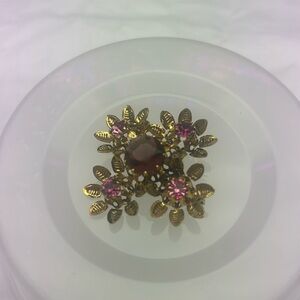 Vintage Austrian Elegant Gold and purple Fuschia Brooch